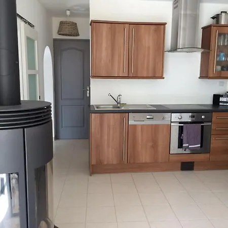 House Jolie Stelienne Entierement Renovee Pour 4 Personn Casa vacanze *